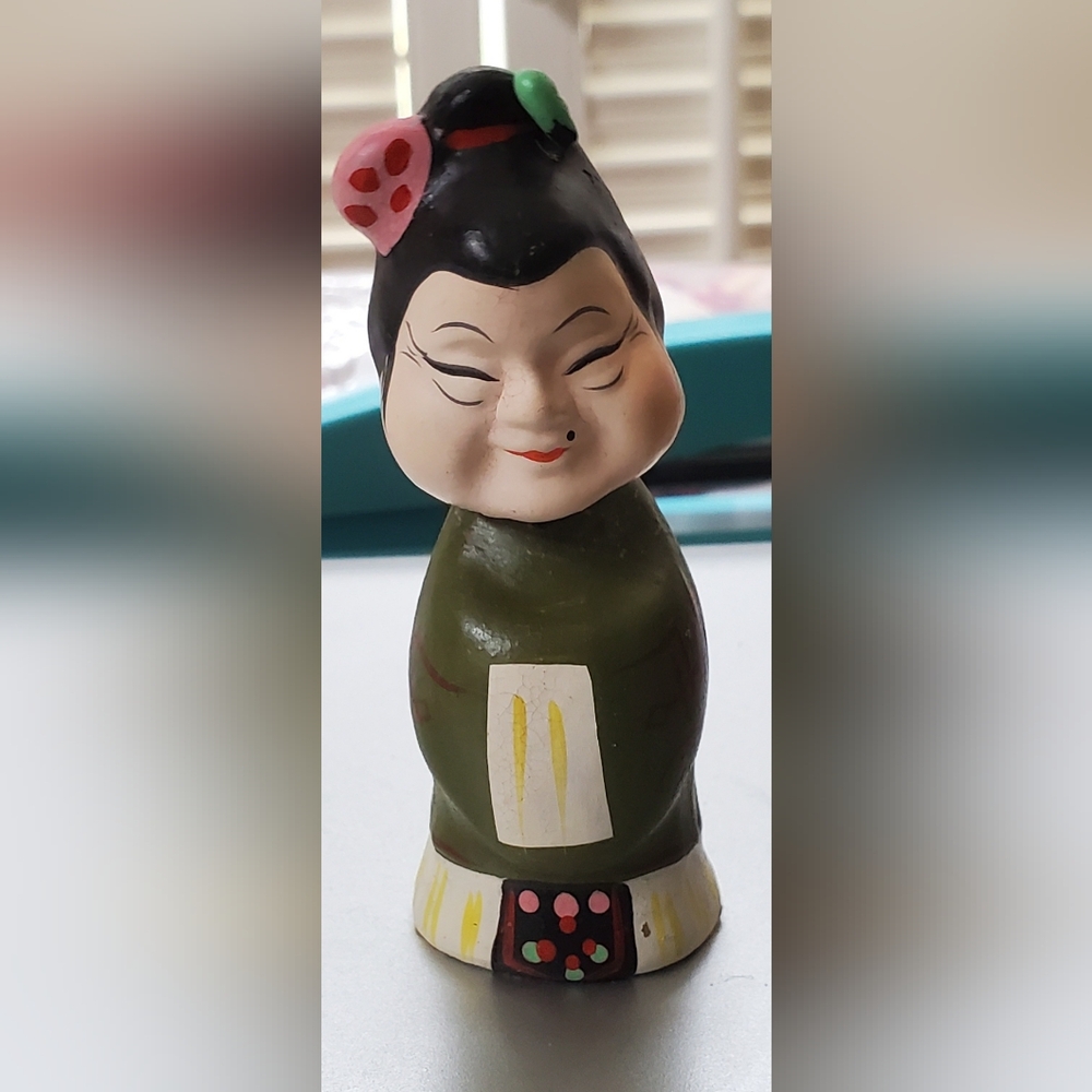 Vintage Kokeshi Ceramic Bobble Head in Original box